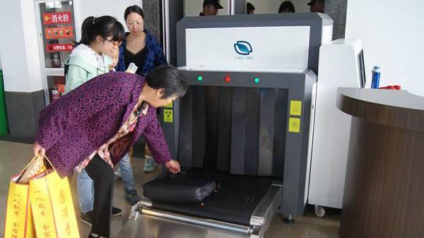 通道式x光機在車站安檢中的作用